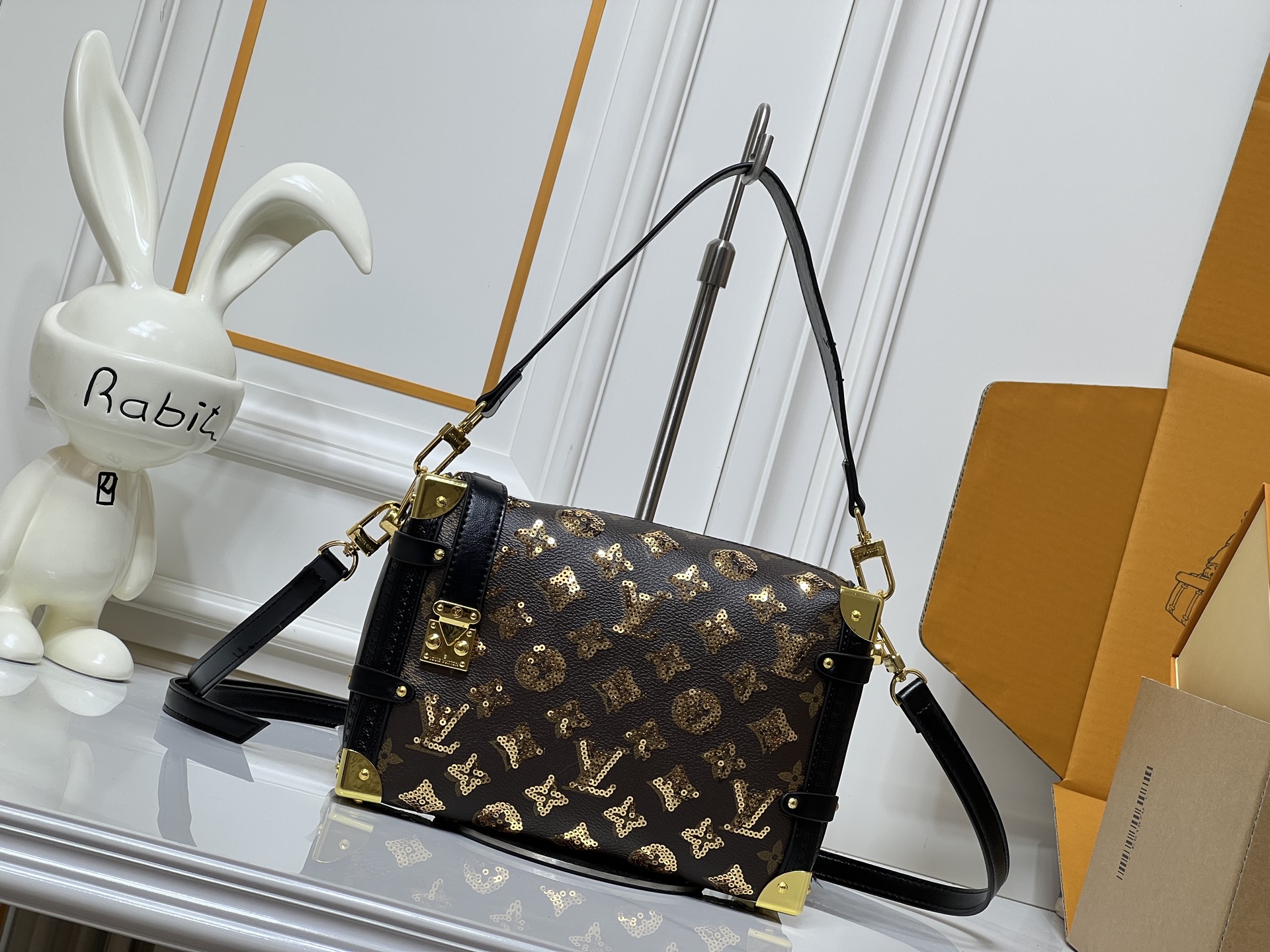 Louis Vuitton LV Classic Handbag Monogram Empreinte Model M59273 Adjustable Strap Evening Party Limited Edition